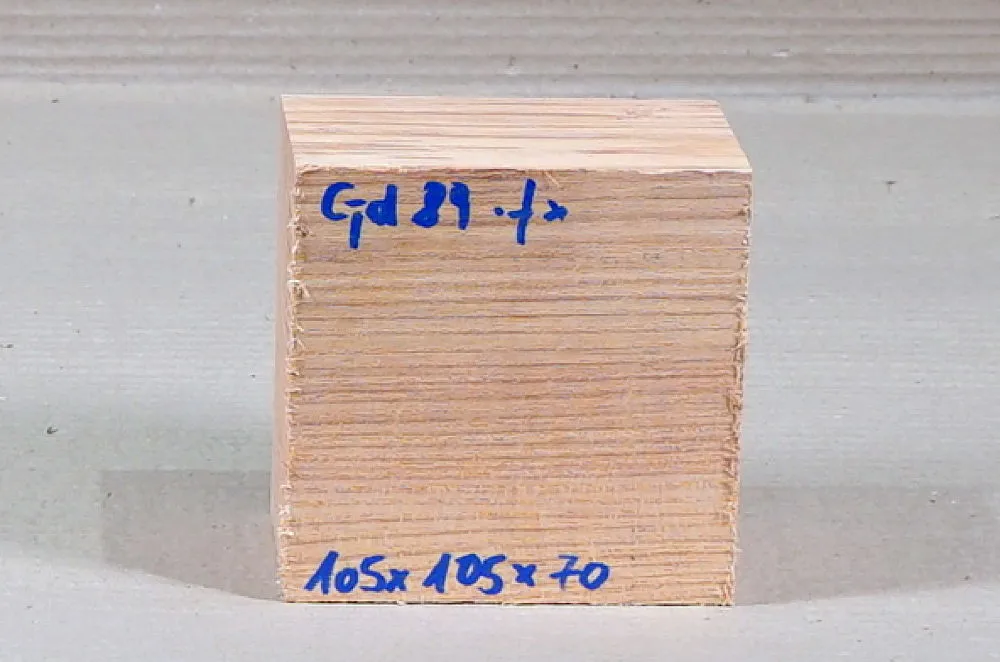 Gd089 Gleditschie Block 105 x 105 x 70 mm