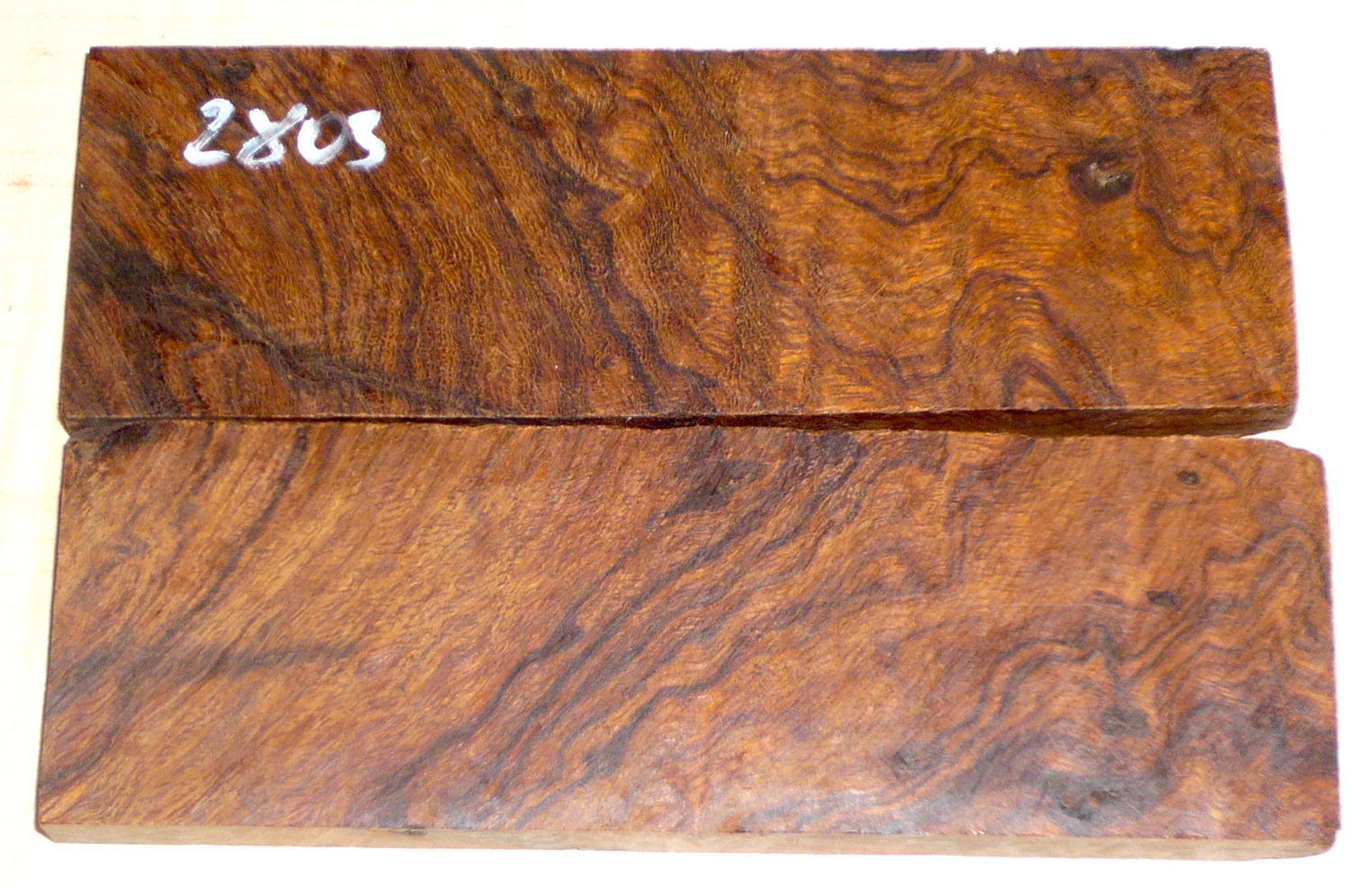 2803 Wüsteneisenholz Maser Griffschalen 134 x 45 x 8 mm