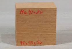 Ma041 Honduran Mahogany Block 95 x 95 x 50 mm