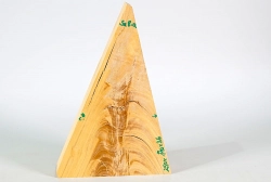 Sa008 Satinholz, ostindisch Dekostück Pyramide 250 x 110 x 36 mm
